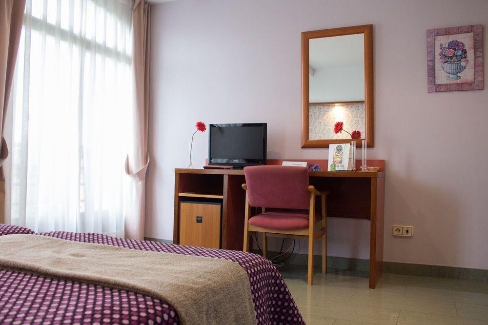 Hotel Jardin De Aranjuez Zewnętrze zdjęcie