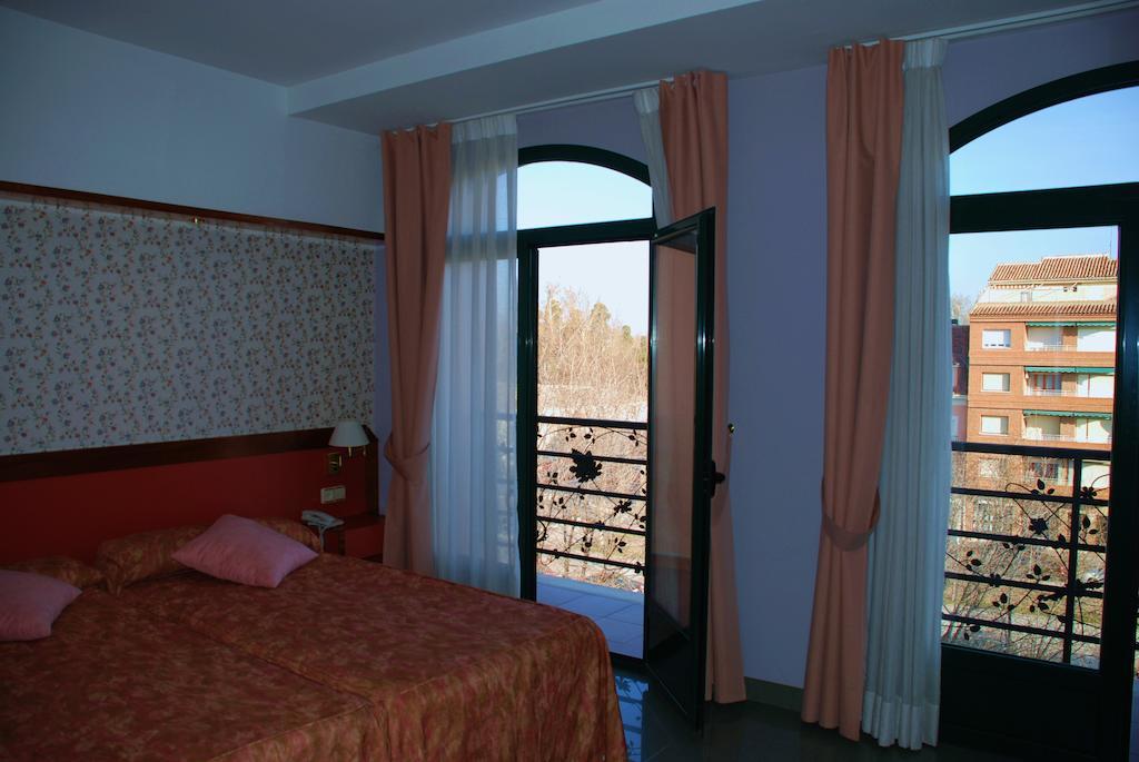 Hotel Jardin De Aranjuez Zewnętrze zdjęcie