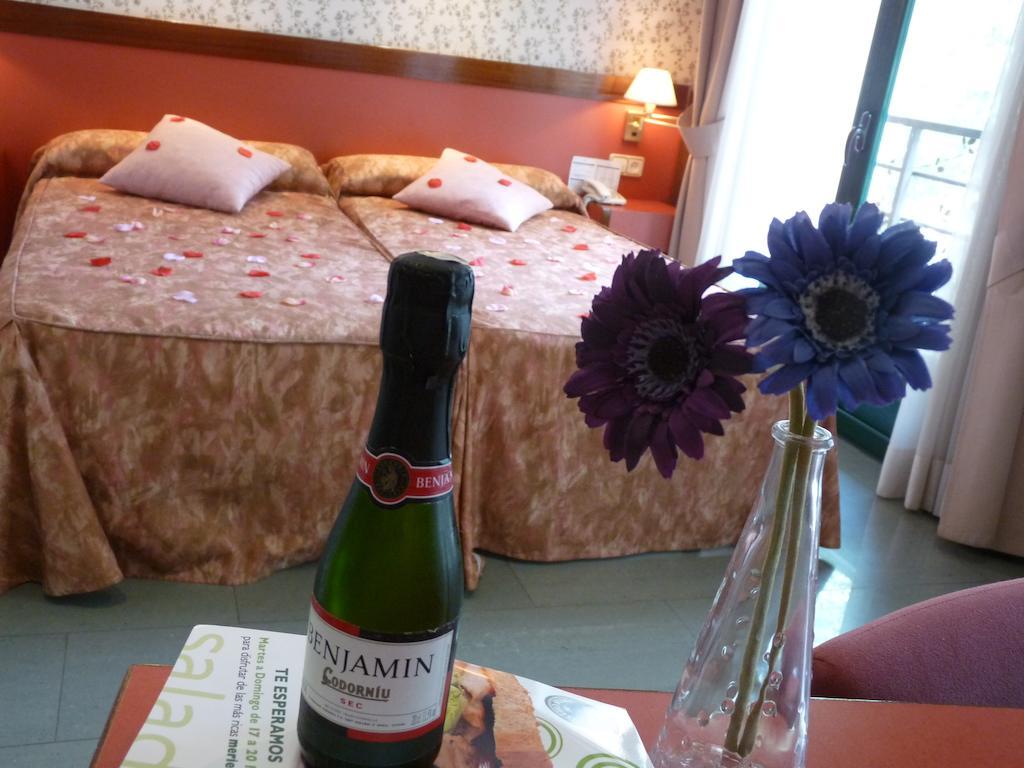 Hotel Jardin De Aranjuez Zewnętrze zdjęcie