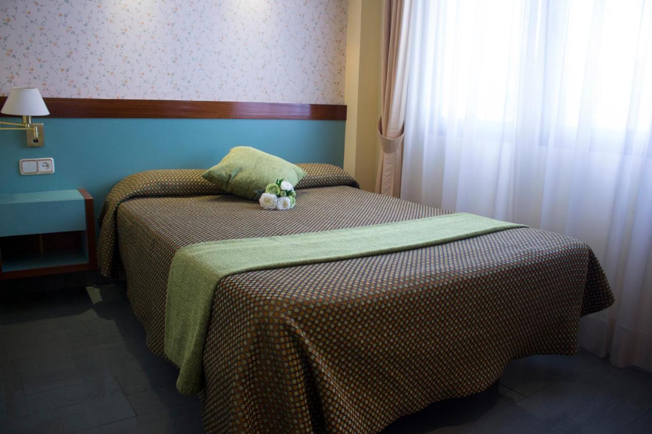Hotel Jardin De Aranjuez Zewnętrze zdjęcie